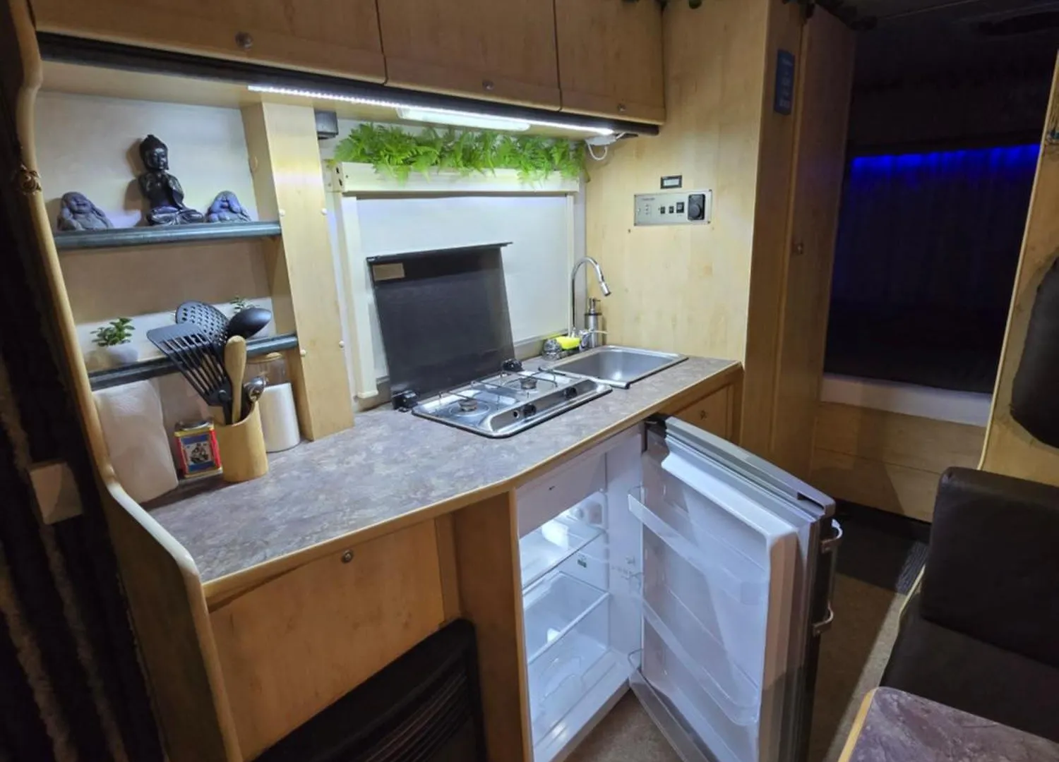 Autocaravan,Camper,Campervan,Motorhome,Not Driveable,Only Habitable Los Cristianos  Campsite